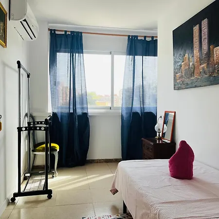 Art House Πανσιόν Αλικάντε