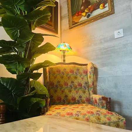 Guest house Art House *