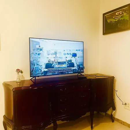 Art House بيت ضيافة